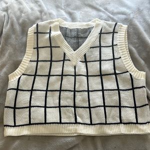 Sweater vest